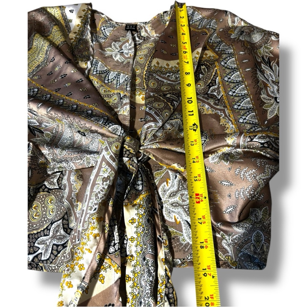 SHEIN Paisley Cream/Gold/Brown Tie-Front Collarless Cropped Festival Blouse - Picture 11 of 16